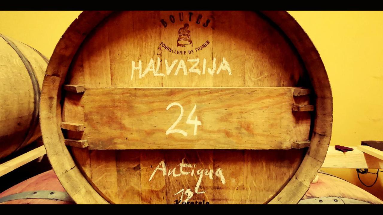 Razman Wine Rooms Gracisce Екстер'єр фото