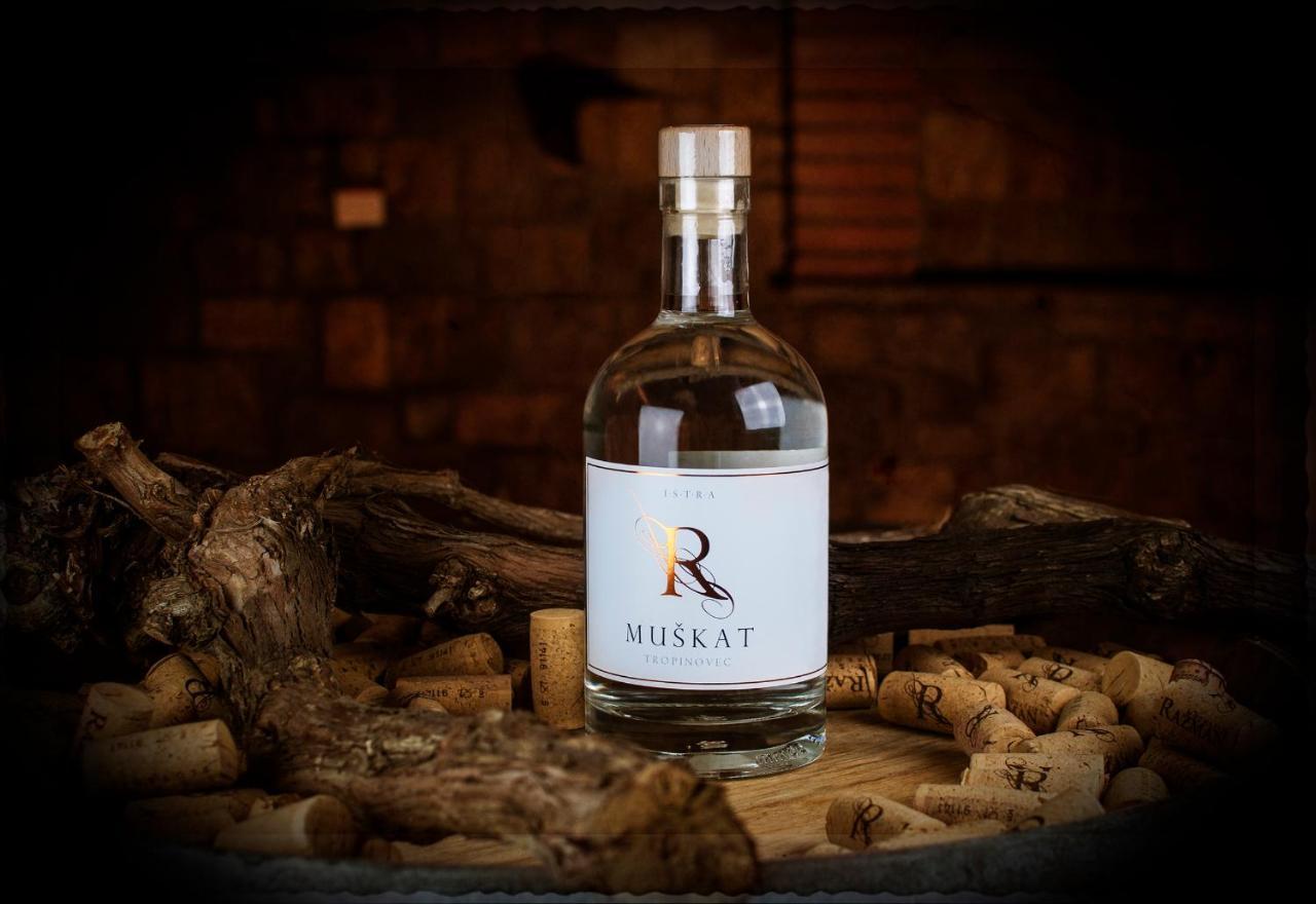 Razman Wine Rooms Gracisce Екстер'єр фото